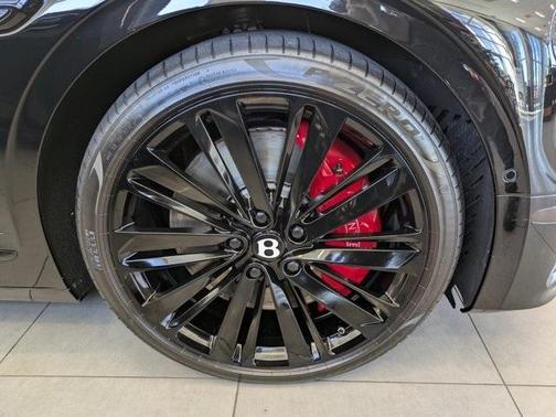 2023 Bentley Flying Spur Mulliner W12