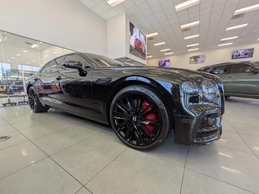 2023 Bentley Flying Spur Mulliner W12