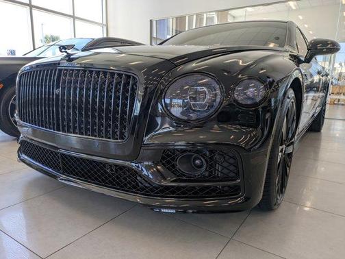 2023 Bentley Flying Spur Mulliner W12