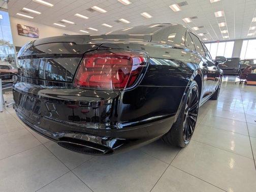 2023 Bentley Flying Spur Mulliner W12
