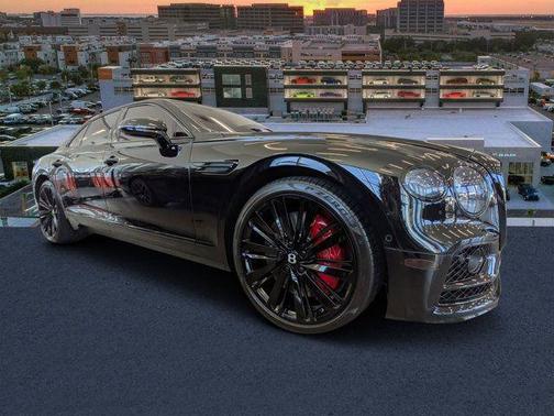 2023 Bentley Flying Spur Mulliner W12