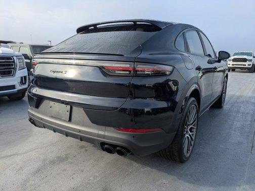 2022 Porsche Cayenne S Coupe AWD