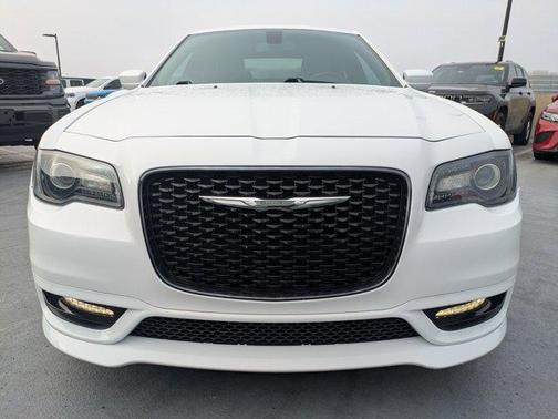 2019 Chrysler 300 S