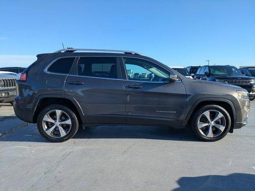 2019 Jeep Cherokee Limited FWD