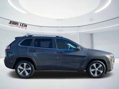 2019 Jeep Cherokee Limited FWD