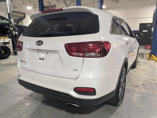 2020 Kia Sorento LX V6