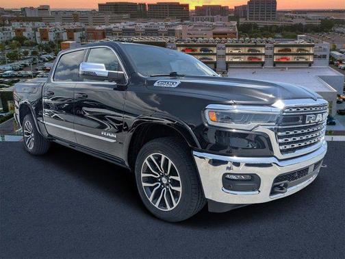 2025 RAM 1500 Limited Crew Cab 4x4 57' Box