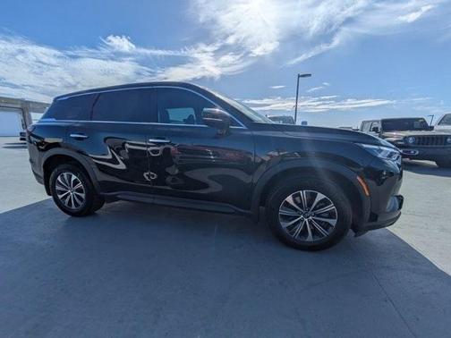 2023 INFINITI QX60 Pure