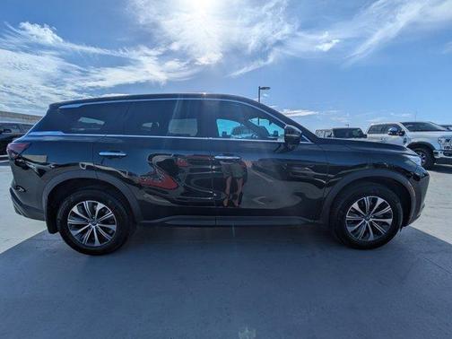 2023 INFINITI QX60 Pure