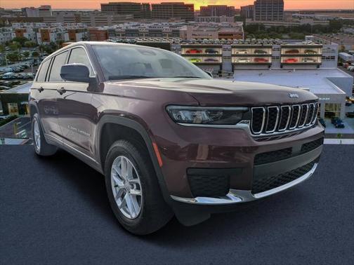 2023 Jeep Grand Cherokee L Laredo 4x2