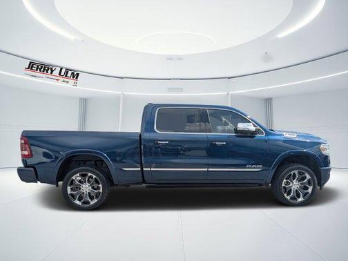 2021 RAM 1500 Limited Crew Cab 4x4 64' Box