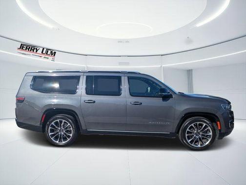 2023 Jeep Wagoneer L Series III