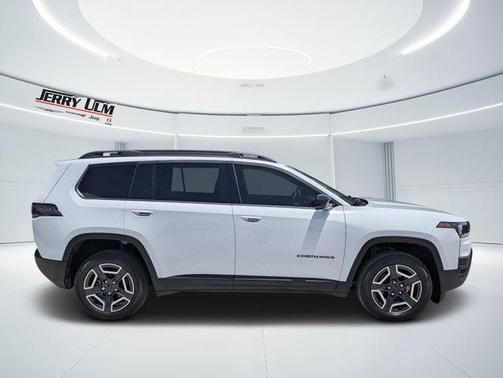 Bright White Clearcoat 2026 Jeep Cherokee LAREDO/LIMITED