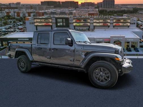 2025 Jeep Gladiator Sport