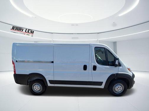 Bright White Clearcoat 2024 RAM ProMaster 3500 Low Roof