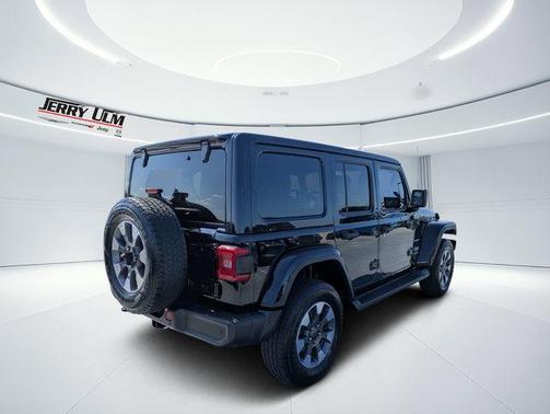 Black Clearcoat 2021 Jeep Wrangler Unlimited Sahara