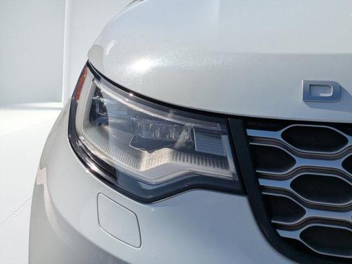 2025 Land Rover Discovery P300 S