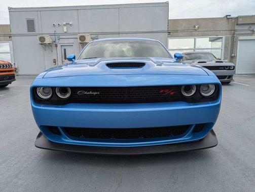 B5 Blue Pearlcoat 2023 Dodge Challenger R/T Scat Pack