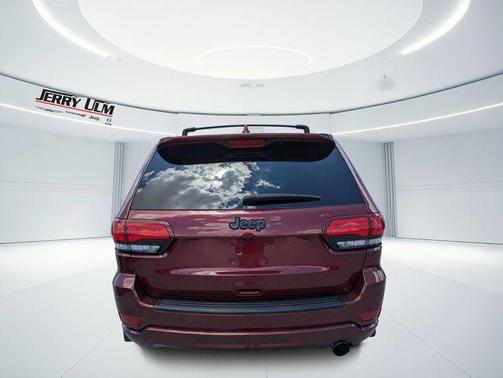 Velvet Red Pearlcoat 2022 Jeep Grand Cherokee WK Laredo