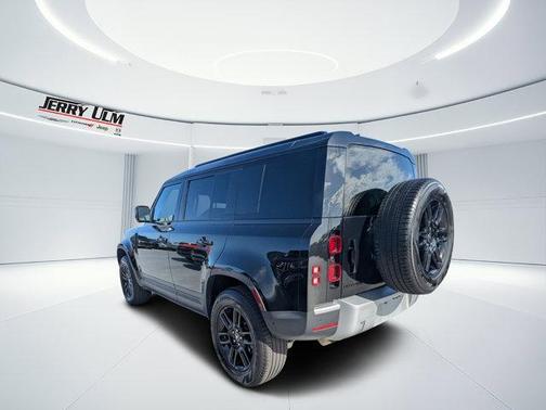 2025 Land Rover Defender P300