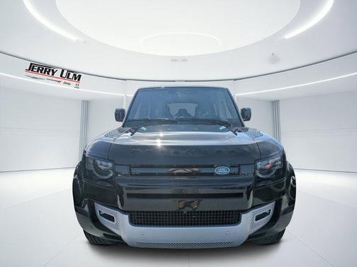 2025 Land Rover Defender P300