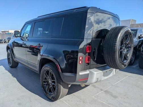 2025 Land Rover Defender P300