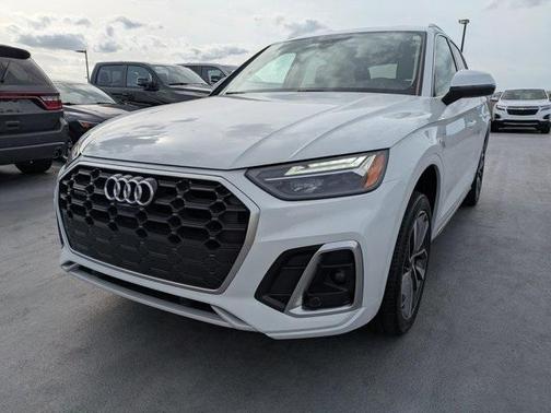 2024 Audi Q5 45 S line quattro Premium