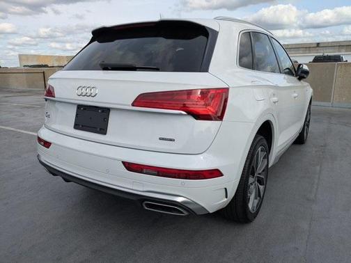 2024 Audi Q5 45 S line quattro Premium