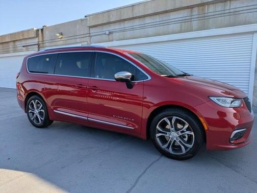 2026 Chrysler Pacifica Pinnacle