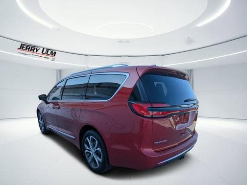 2026 Chrysler Pacifica Pinnacle