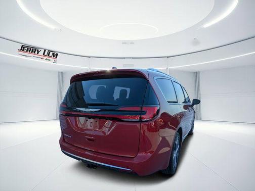 2026 Chrysler Pacifica Pinnacle