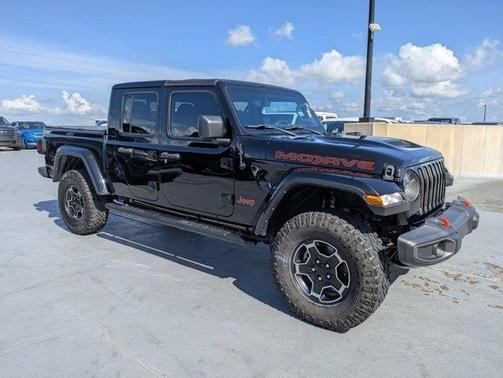 Black Clearcoat 2023 Jeep Gladiator Mojave