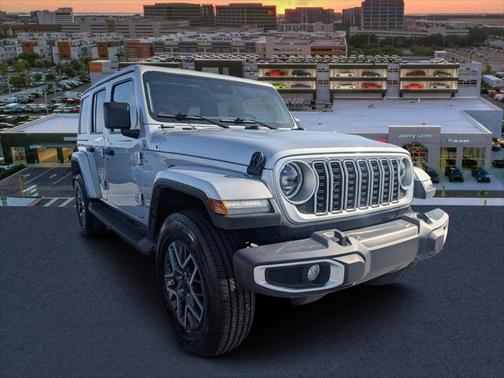 2024 Jeep Wrangler 4-Door Sahara 4x4