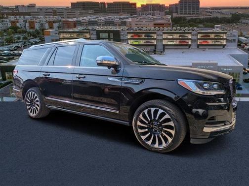 2022 Lincoln Navigator L Black Label