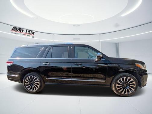 2022 Lincoln Navigator L Black Label