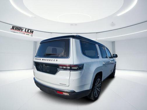 2022 Jeep Grand Wagoneer Series III