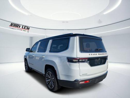 2022 Jeep Grand Wagoneer Series III