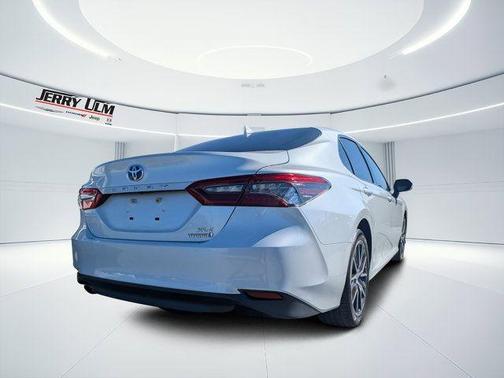 2023 Toyota Camry Hybrid XLE