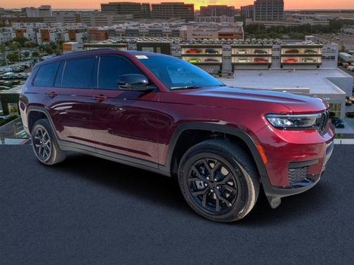 2025 Jeep Grand Cherokee L Laredo