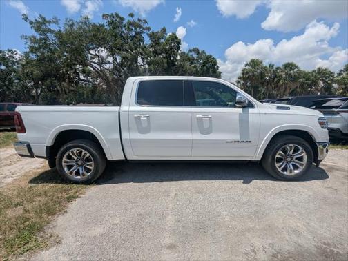 2020 RAM 1500 Laramie Longhorn Crew Cab 4x2 57' Box