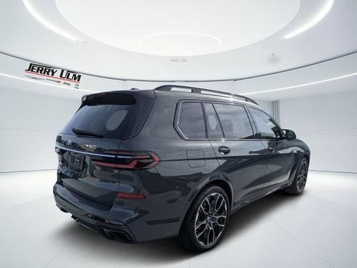 Gray Metallic 2023 BMW X7 M60i