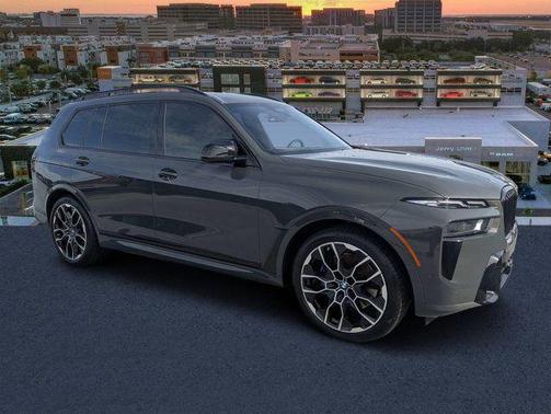 Gray Metallic 2023 BMW X7 M60i