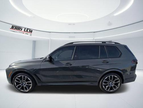 Gray Metallic 2023 BMW X7 M60i