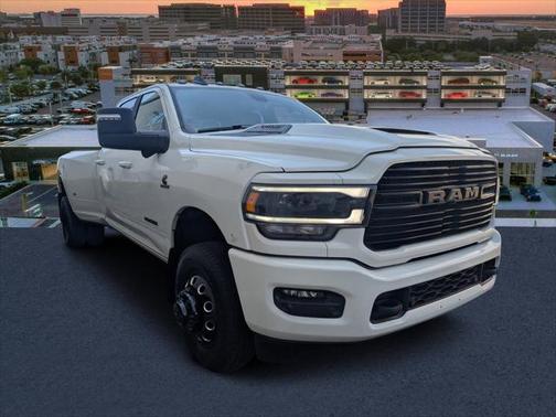 2024 RAM 3500 Laramie Crew Cab 4x4 8 Box