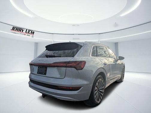 2019 Audi e-tron Prestige