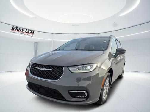 2022 Chrysler Pacifica Touring-L