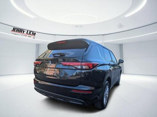 2023 Mitsubishi Outlander ES