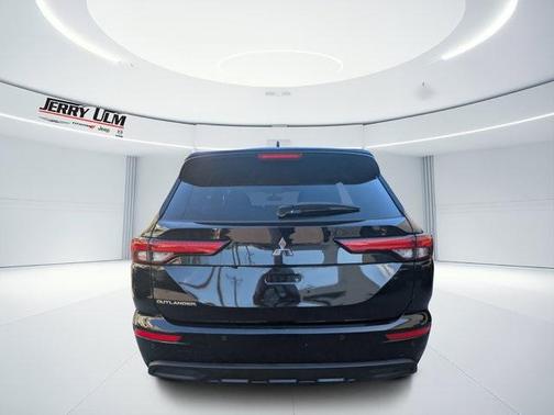2023 Mitsubishi Outlander ES