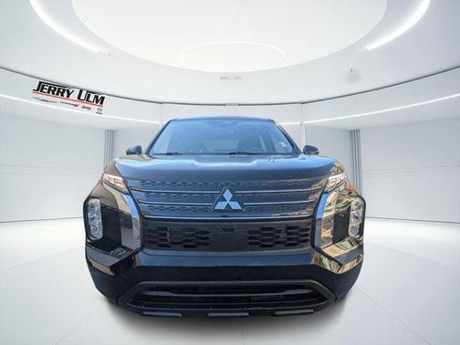 2023 Mitsubishi Outlander ES