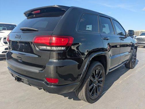 2020 Jeep Grand Cherokee Altitude 4X2